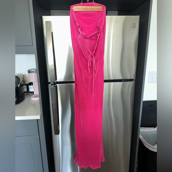NWT Pink Ribbed/Pleated Shiny Strapless Maxi Dress with Tie Back - Picture 6 of 8